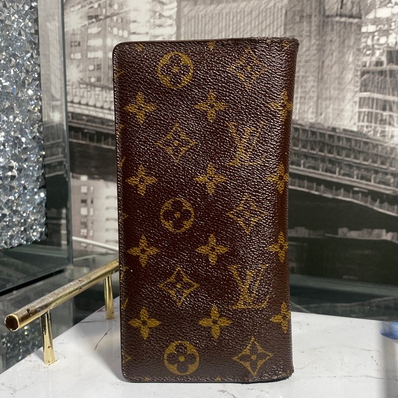 Authentic Louis Vuitton Monogram Brazza unisex Wallet - Picture 3 of 16